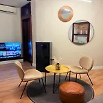 Luxury 5Br , 4Ba Penthouse In The City Center
