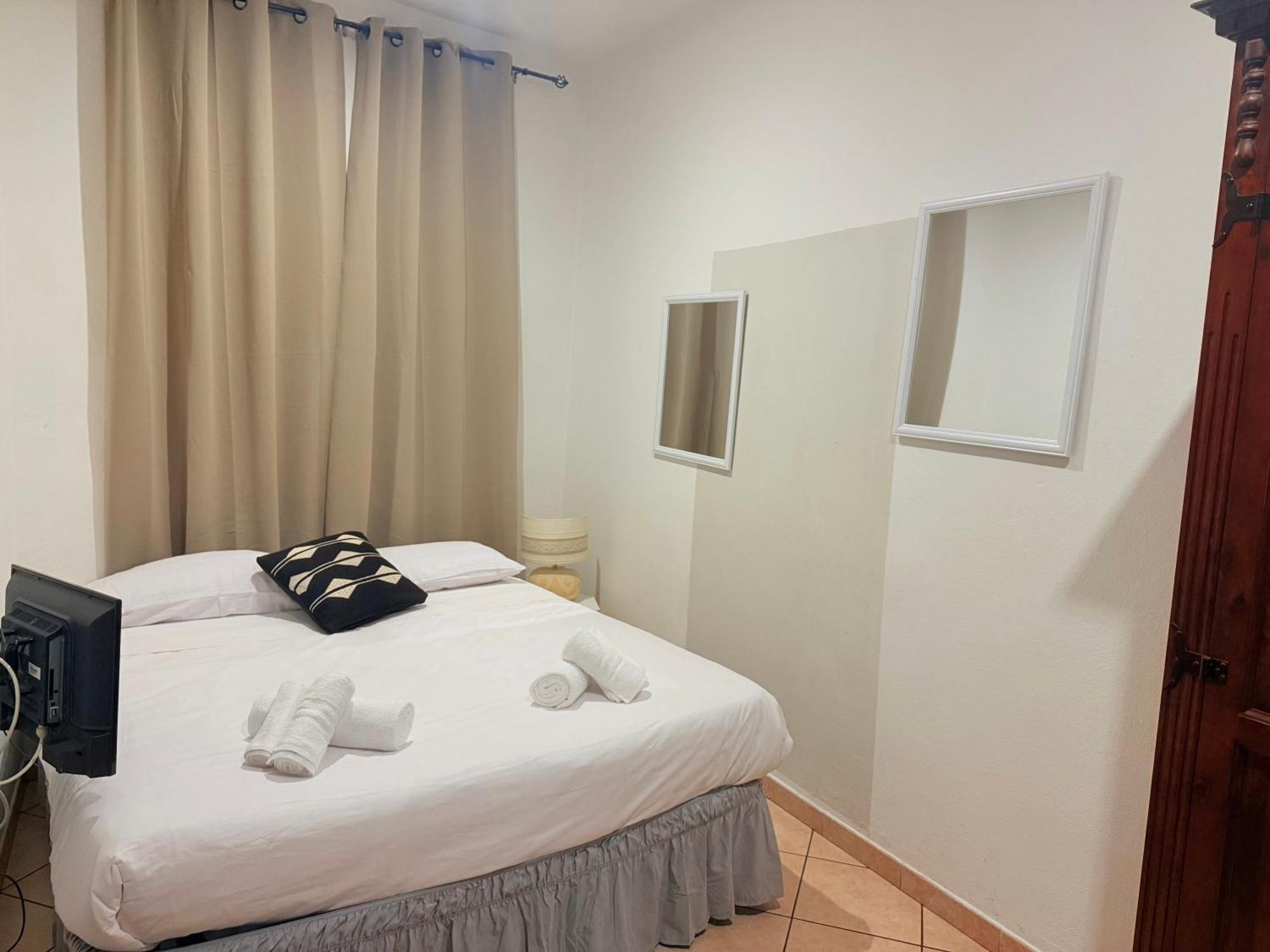 Appartement Luxury 5br , 4ba Penthouse In The Center
